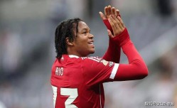 无缘欧冠名单！基耶萨利物浦前景堪忧，淘汰赛或迎转机？