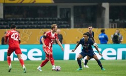 惨上加惨！德甲班霸输球+绝对核心骨折重伤，大巴黎9打11复仇死敌