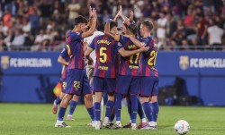 西甲-三人梅开二度莱万拉菲替补双响 巴萨6-0瓦伦西亚