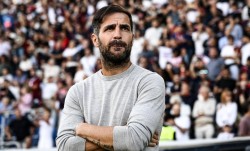 1-0，意甲第16掀翻意甲第3，38岁法布雷加斯率队不敌意甲7冠王