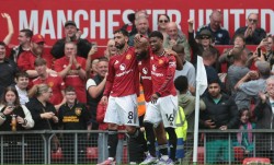 英超联赛曼联憾平伯恩茅斯，放大10倍后看细节，原因清晰可见